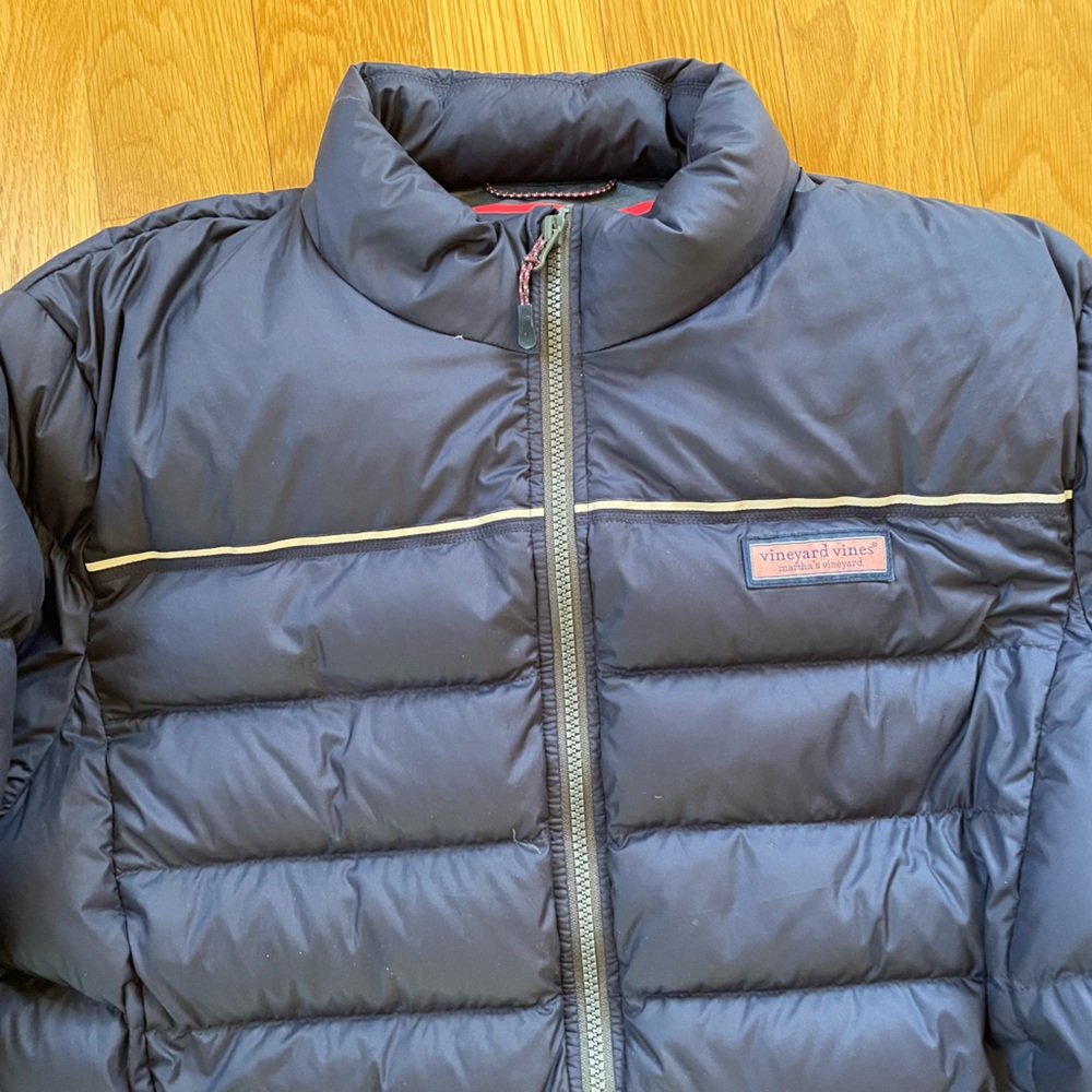 Vineyard Vines Puffer jacket, midnight Navy,Men’s size Large, runs small - Picture 2 of 14